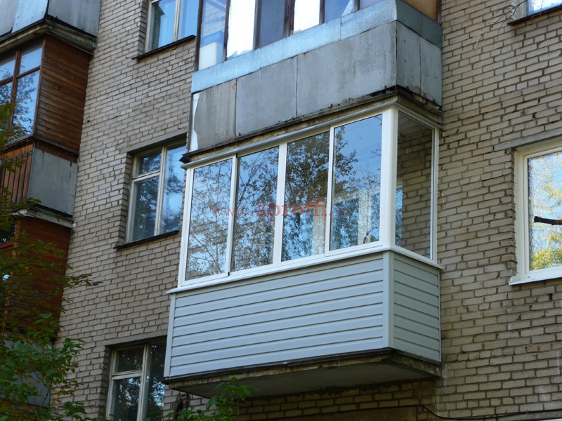 Остекление балкона алюминием 12